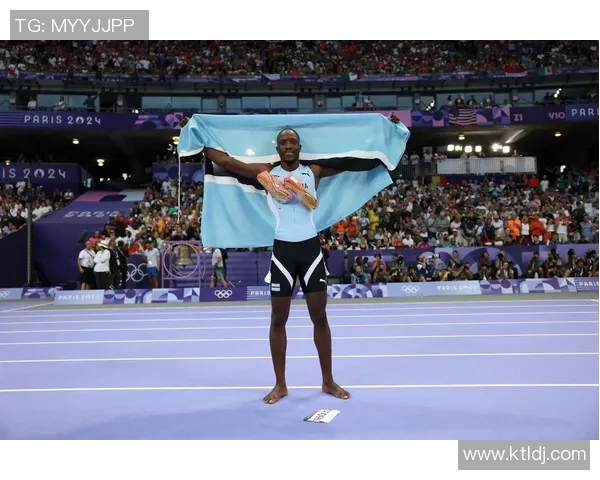 萨维尼奥禁区后点抽射上角：一场令人窒息的精彩瞬间